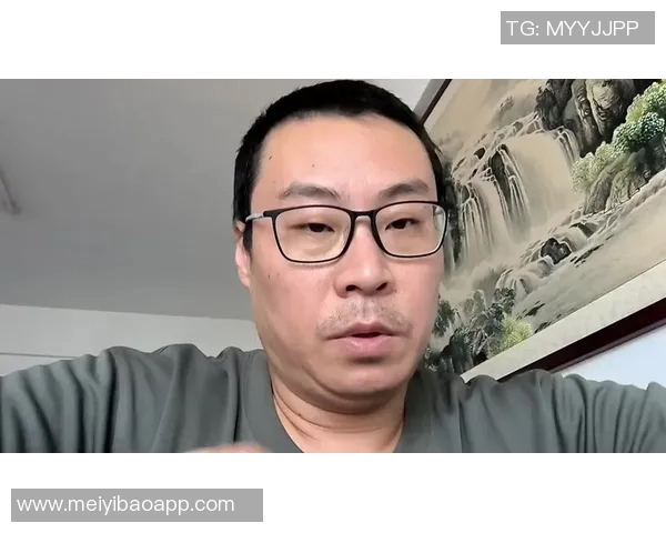 老梁揭秘足球明星奢华生活背后的真实故事与不为人知的奋斗历程